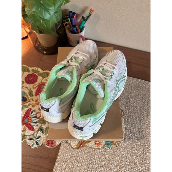 Asics Gel NYC-2055 White / Menthol Green GT 2160 Hidden Loden Cloud 1203A542 105 - Picture 5 of 9